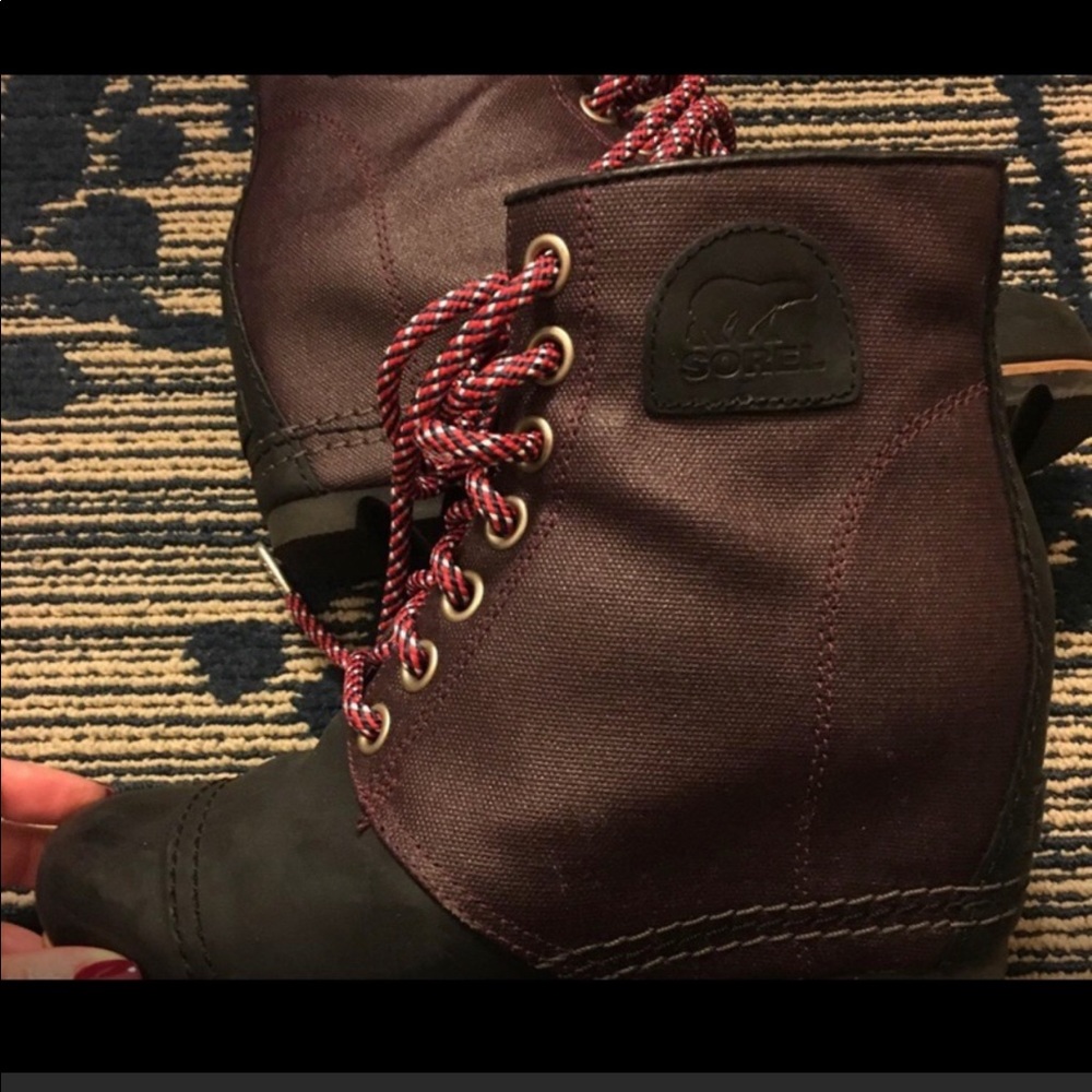 Sorel 1964 Premium Wedge in Color Dahlia